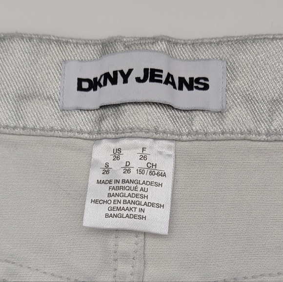 NWT DKNY Women's (Size 26) Silver Metallic-Foiled High-Rise Mini Skirt - Picture 5 of 16